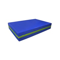 Guardrail 3X2X0.4 meters.