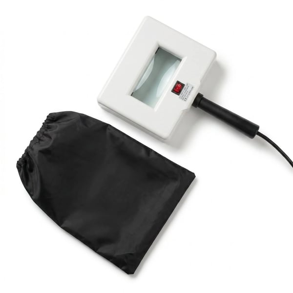 Woods handheld ultraviolet light: Ideal for skin diagnosis and analysis