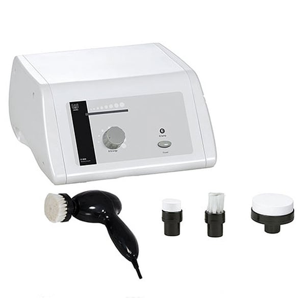 U-Tech exfoliation kit: With four heads and ideal for deep facial cleansing