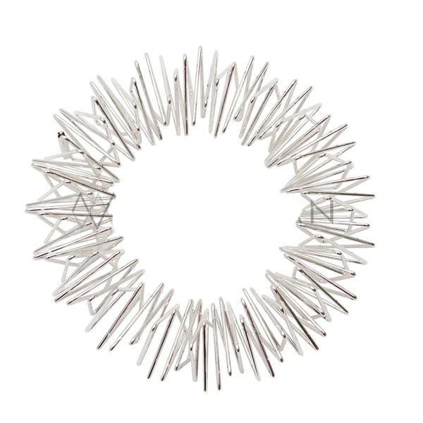 SU-JOK bracelet: Ideal to stimulate the reflex zones of the head, joints of the arms and legs