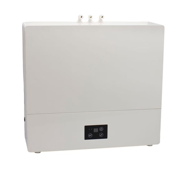 Water generator for autoclaves and dental chairs