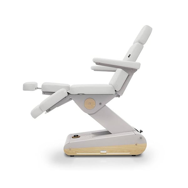 Swop P3 Podo Podiatry Chair: Three motors that regulate height, ultra-stable structure and independent leg straps