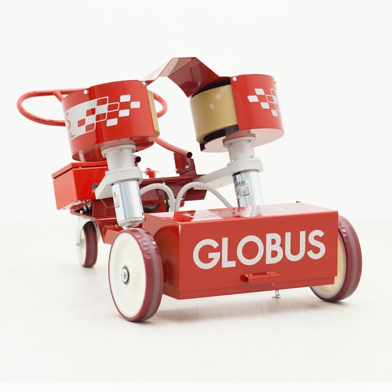 Globus eurogoal 1500 soccer ball machine for training at the highest