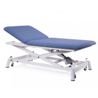 Bobath electric stretcher: two bodies, scissor type, with straight rise without lateral displacement and with retractable wheels