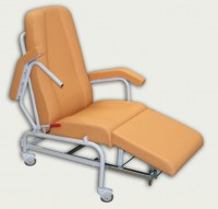 Kinefis Dynamic Geriatric clinical ergonomic chair with folding seat, backrest and armrests, four swivel wheels